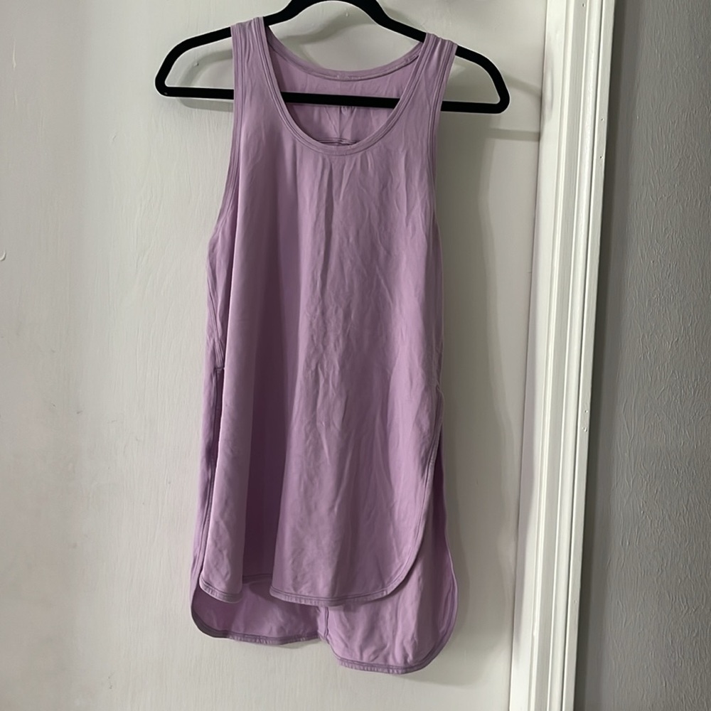 Lilac Sleeveless Tank Top - Picture 4 of 9